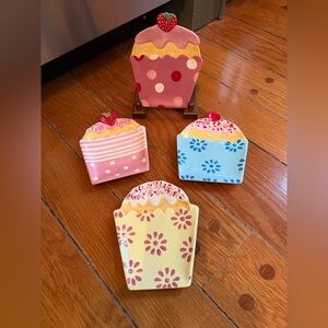 Vintage Boston Warehouse “Sweet Tooth” cupcake dessert plates - set of 4 -